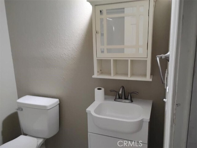 Building Photo - 44755 Jefferson Ct