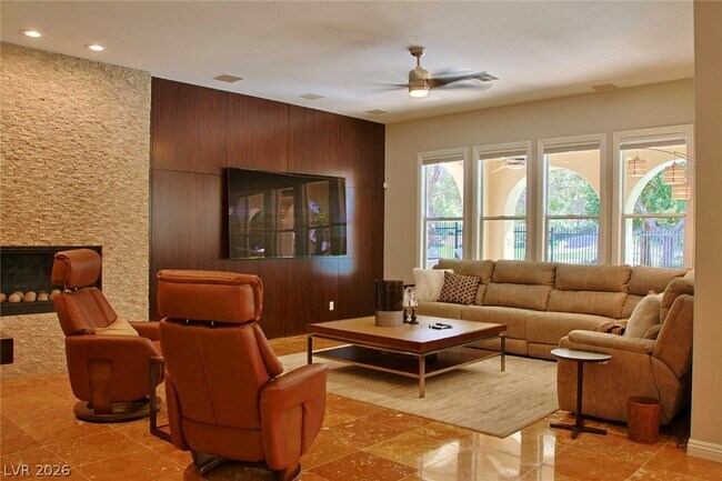 Building Photo - 12047 Oakland Hills Dr