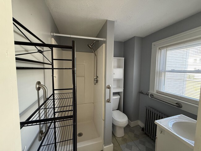 Building Photo - 38 Jefferson St