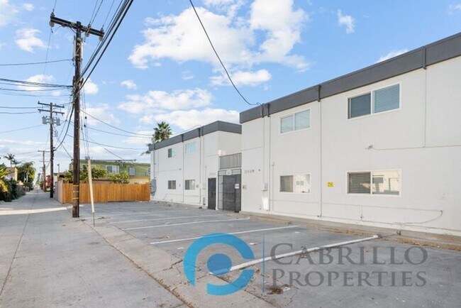 Building Photo - 4665 34th St