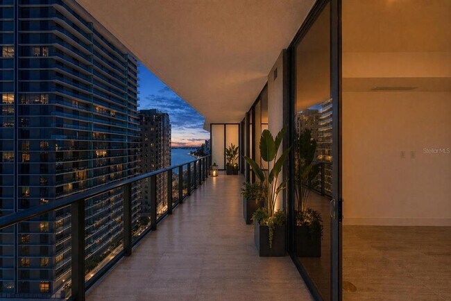 Building Photo - 3015 S Ysabella Ave