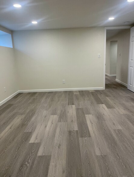 Building Photo - 846 42nd St