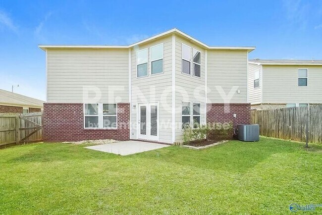 Building Photo - 123 Forestbrook Dr