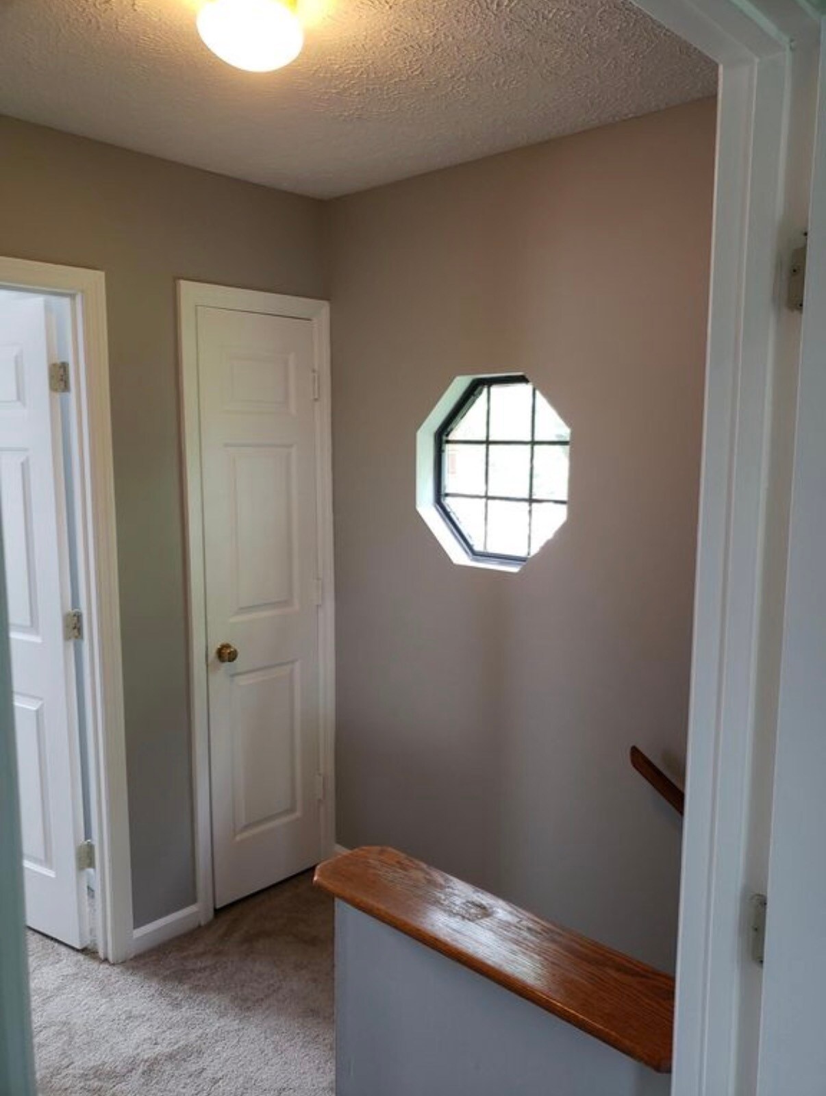 Building Photo - 445 Claircrest Dr