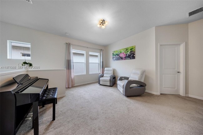 Building Photo - 932 Banyan Dr