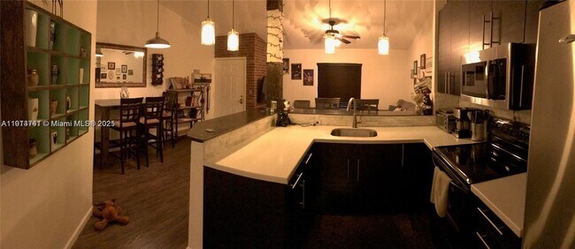 Building Photo - 3634 NW 83rd Ln