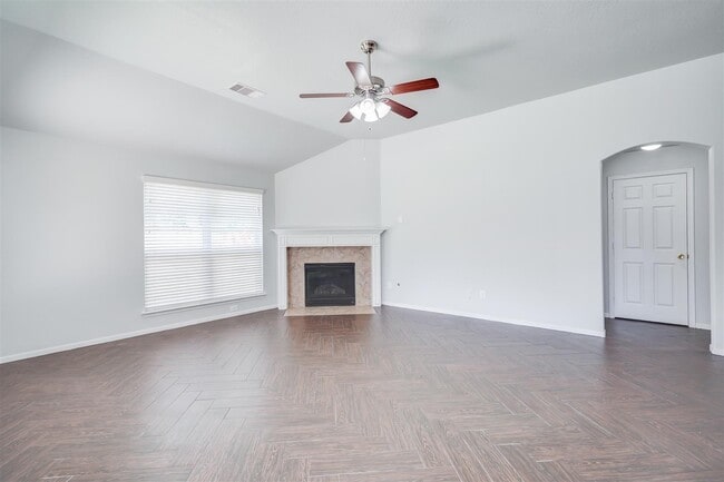 Building Photo - 18823 Elm Square Ct