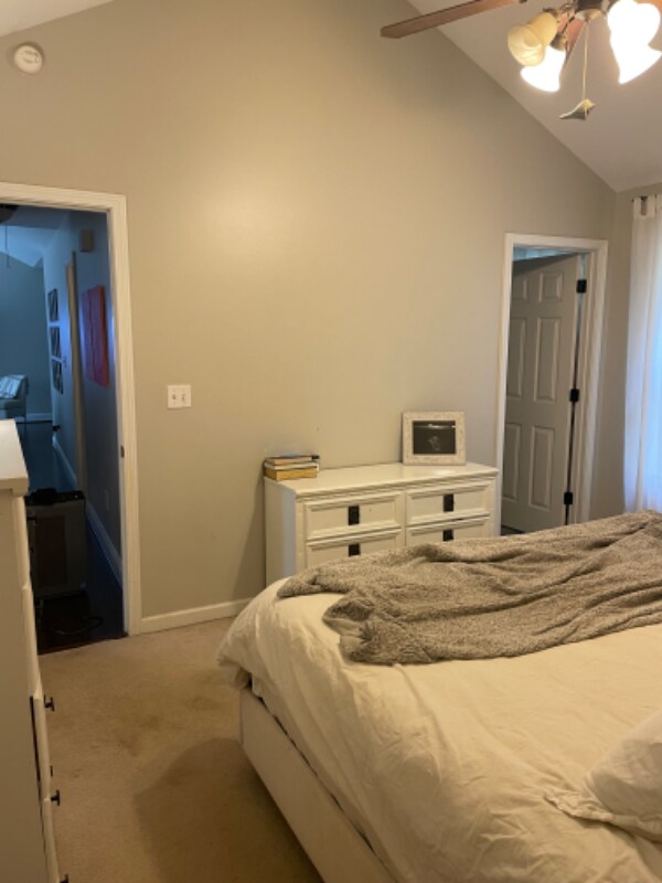 Building Photo - 101 S Fox Cir