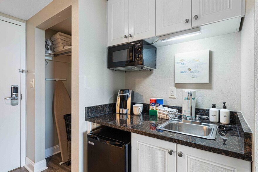 Building Photo - 200 Sandestin Blvd N