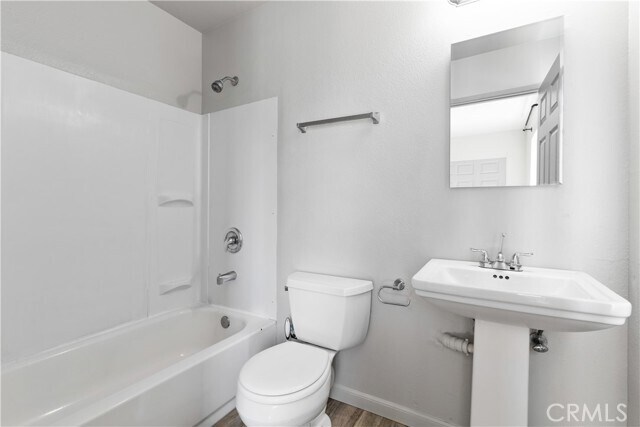 Building Photo - 103 Fontana Ave