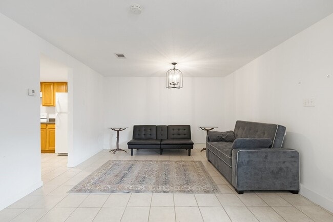 Building Photo - 1217 Market St