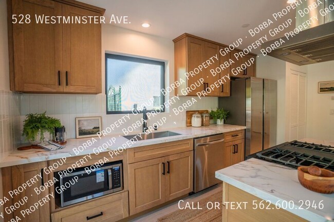 Building Photo - 528 Westminster Ave