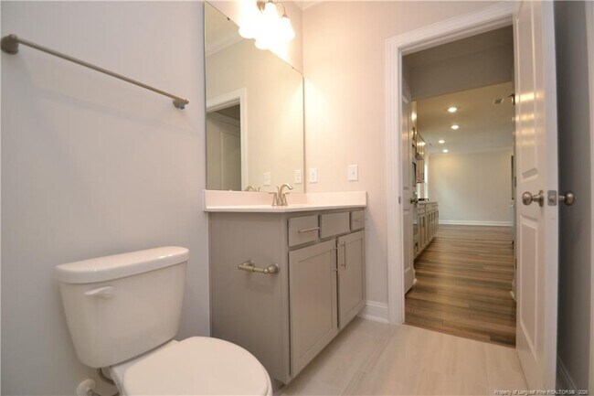 Building Photo - 421 Canyon Spring Trl