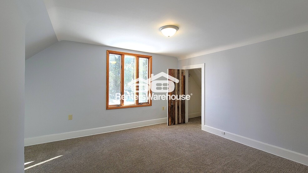 Building Photo - 115 Mathison St