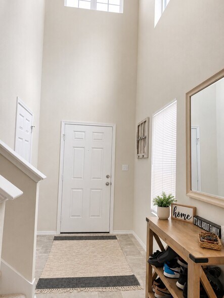 Building Photo - 864 Sweetgrass