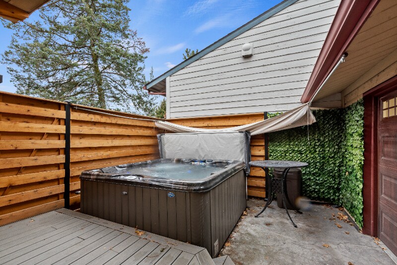 Building Photo - 765 Meaghan Pl