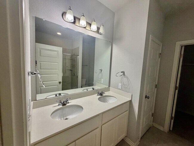 Building Photo - 312 Ancellotta Wy