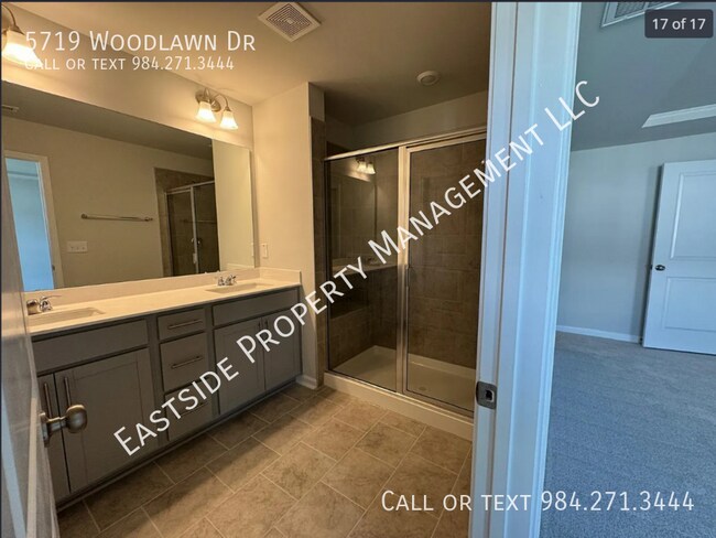 Building Photo - 5719 Woodlawn Dr