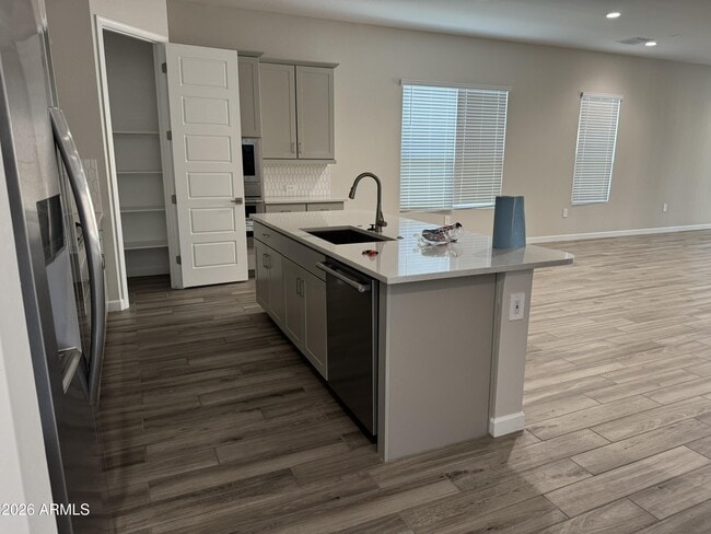 Building Photo - 10212 W Alex Ave