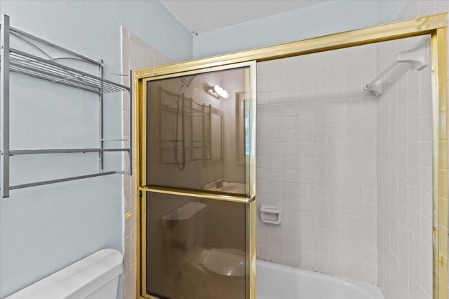 Building Photo - 503 SE 5th Cir