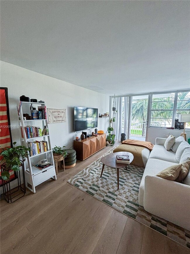 Building Photo - 2150 Sans Souci Blvd