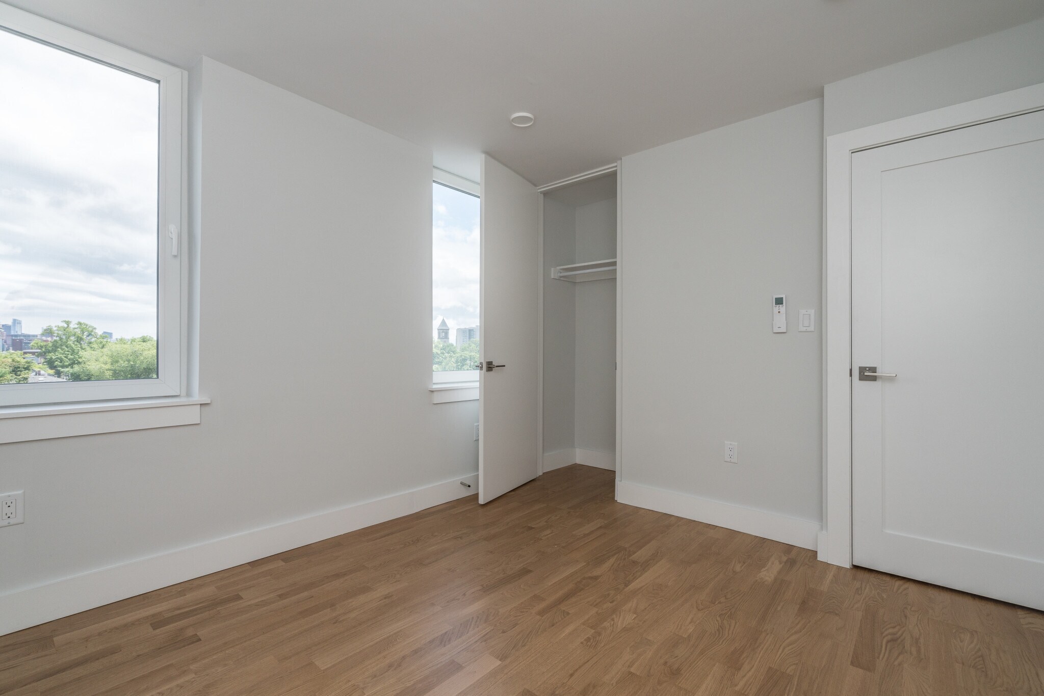 Building Photo - 334 Harvard St