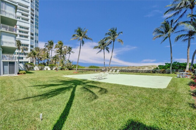 Building Photo - 1750 S Ocean Blvd