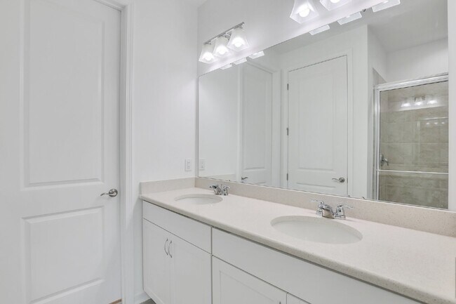 Building Photo - 165 Salty Fin Dr