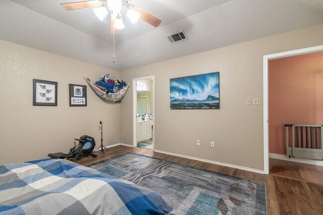 Building Photo - 2607 Beechnut Trce