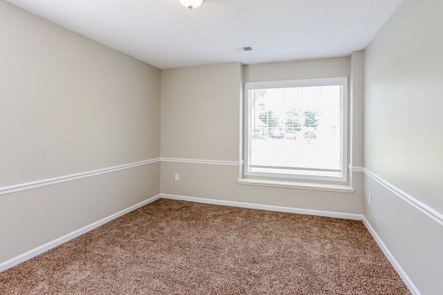 Building Photo - 6743 Hare Run Ln