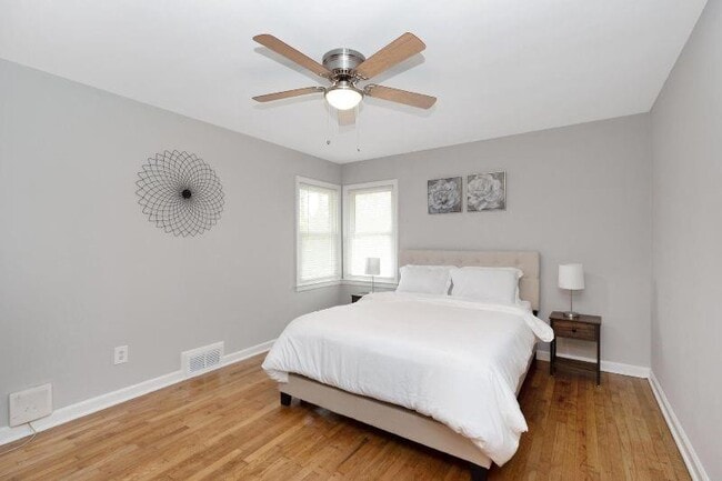 Building Photo - 965 Smith St