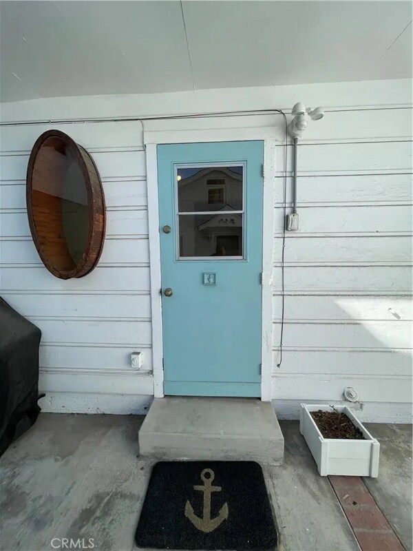 Building Photo - 303 34th St