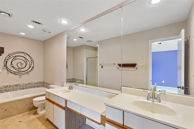 Building Photo - 2920 Sunset Point Ln
