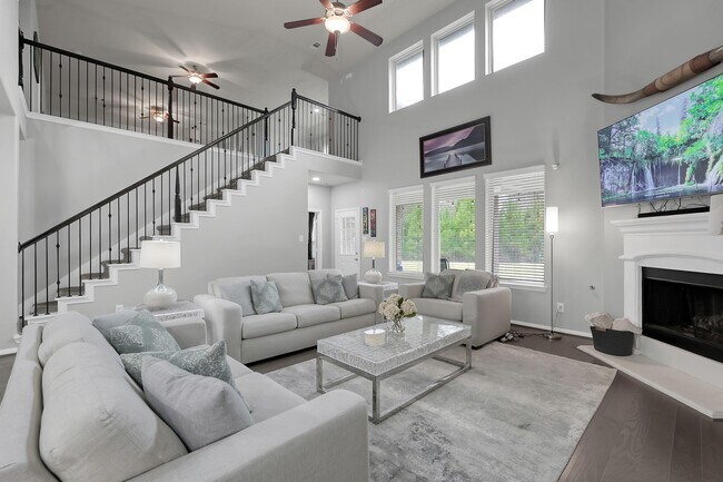 Building Photo - 24542 Grayson Falls Ln