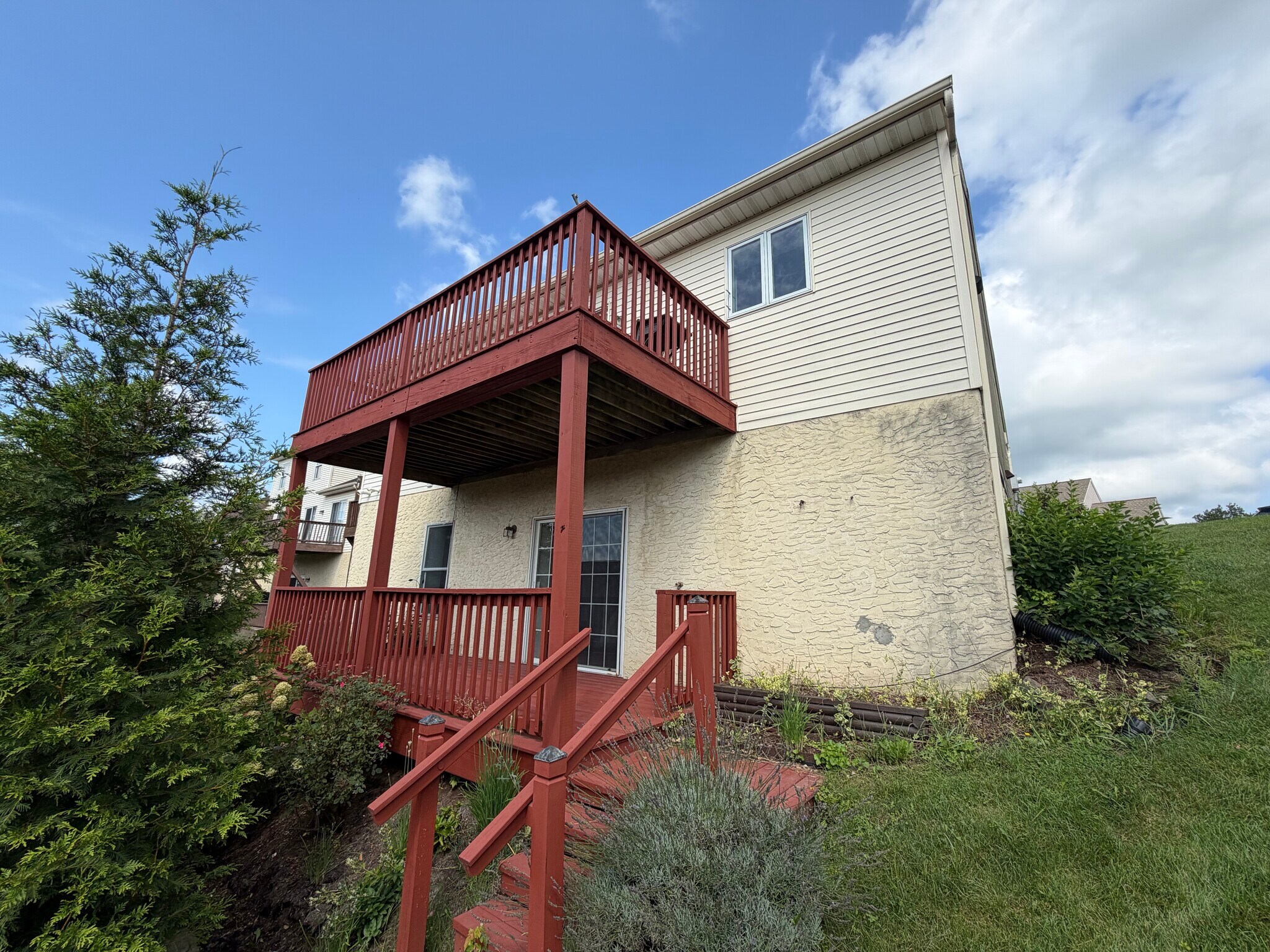 Building Photo - 43 Knollwood Rd