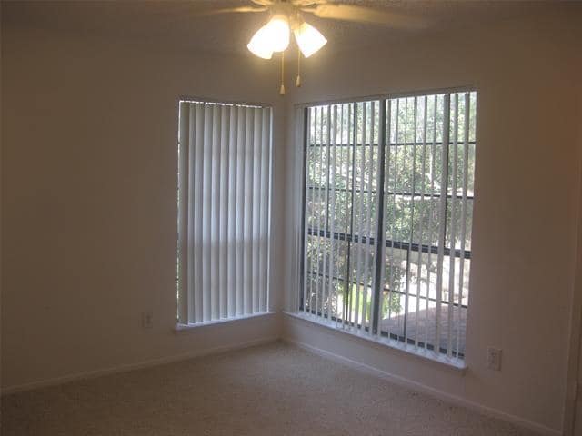 Building Photo - 5630 Spring Valley Rd