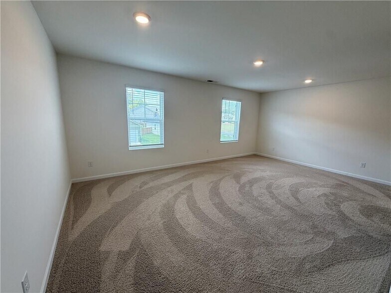 Building Photo - 174 Woodbrook Trl