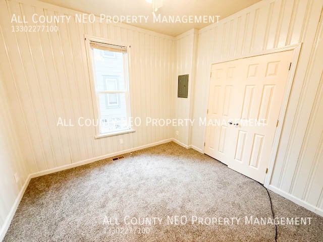 Building Photo - 470 Allyn St