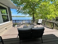 Building Photo - Beautiful Lake Home on Fox Lake