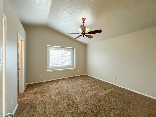 Building Photo - 4110 E Hayseed Ct