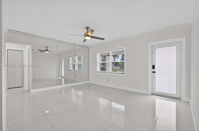 Building Photo - 465 NW 153rd St