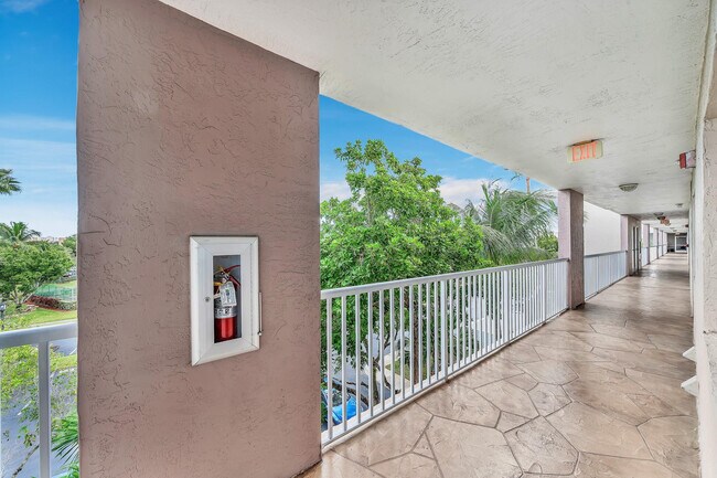 Building Photo - 9580 Weldon Cir