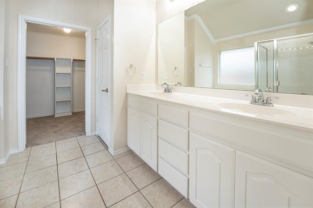 Building Photo - 1417 Lowes Farm Pkwy