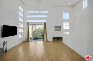 Building Photo - 120 Fleet St