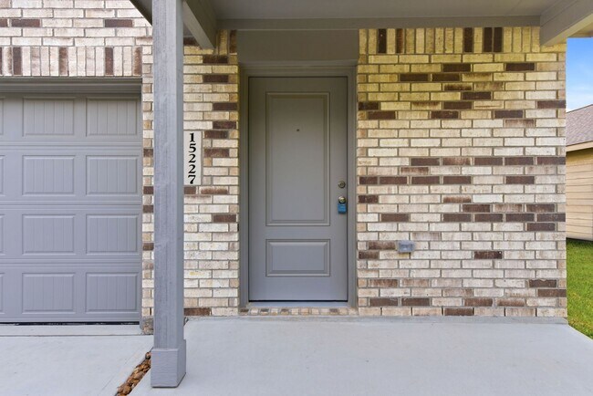 Building Photo - 15227 Abella Dr