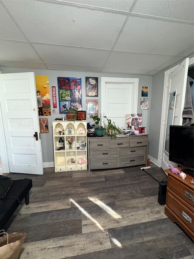 Building Photo - 171 Chapin St