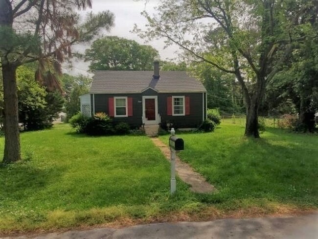 Primary Photo - Bungalow style home off of Staples Mill on...