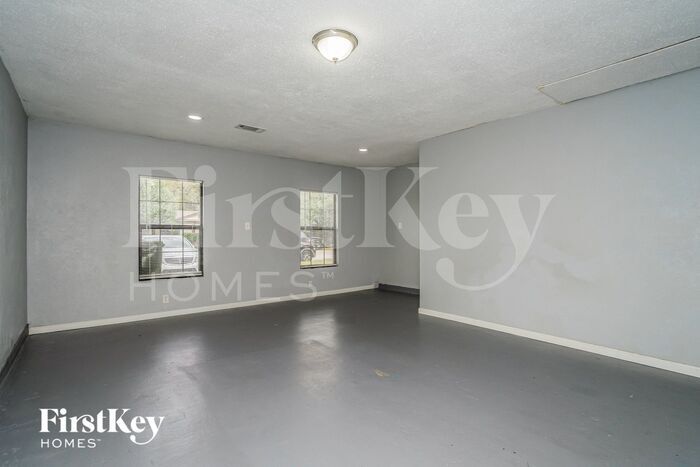 Building Photo - 1302 Greencove Dr
