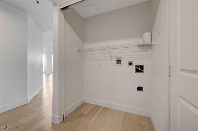 Building Photo - 8255 S Las Vegas Blvd