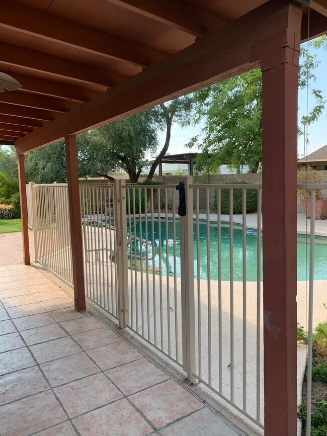 Building Photo - COMING SOON! Spacious 3 Bed 2 Bath Home w/ Private Pool!